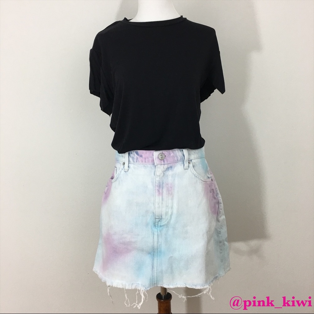 Hudson Jeans The Viper Tie Dye Mini Skirt - Picture 2 of 9